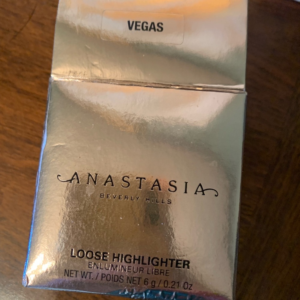 Anastasia Beverly Hills Vegas Shimmer Highlighter